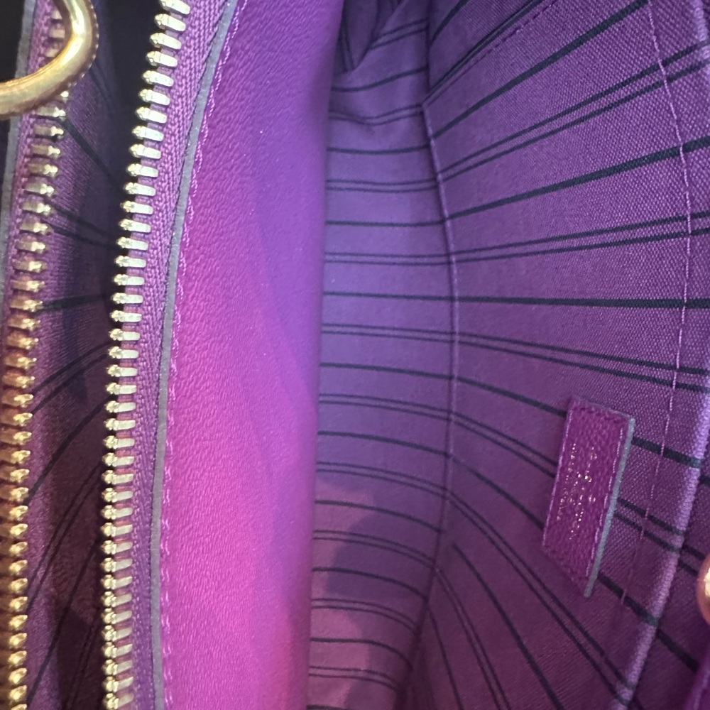 Louis Vuitton Montaigne Amethyst Monogram Empreinte Leather MM - Picture 8 of 13